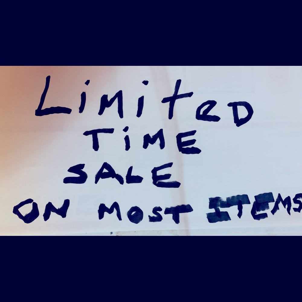 CLOSET WIDE SALE !!!!!! BIG DISCOUNTS APPLIED TO MOST MERCHANDISE .